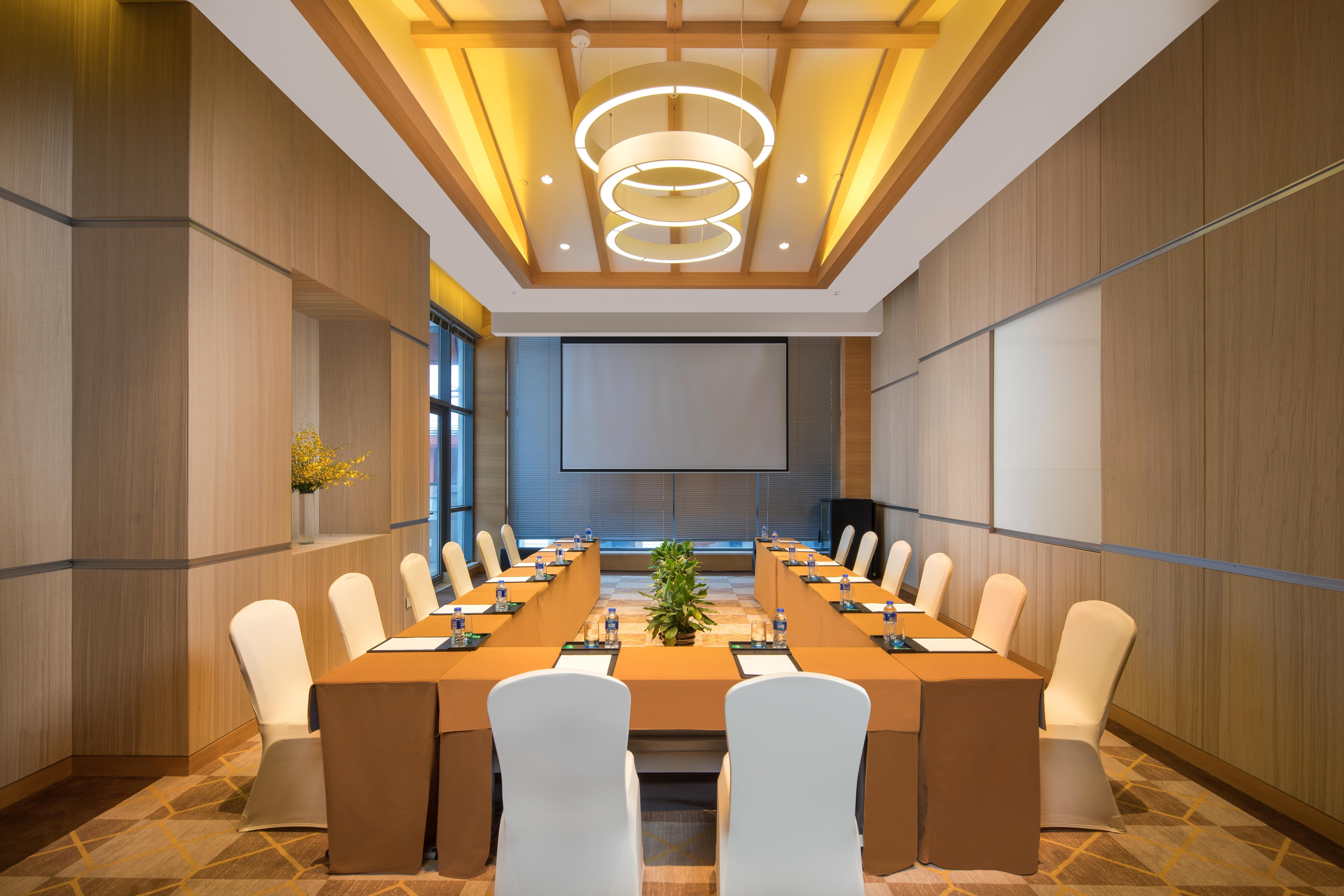 Holiday Inn Kunshan Huaqiao By Ihg Exteriör bild